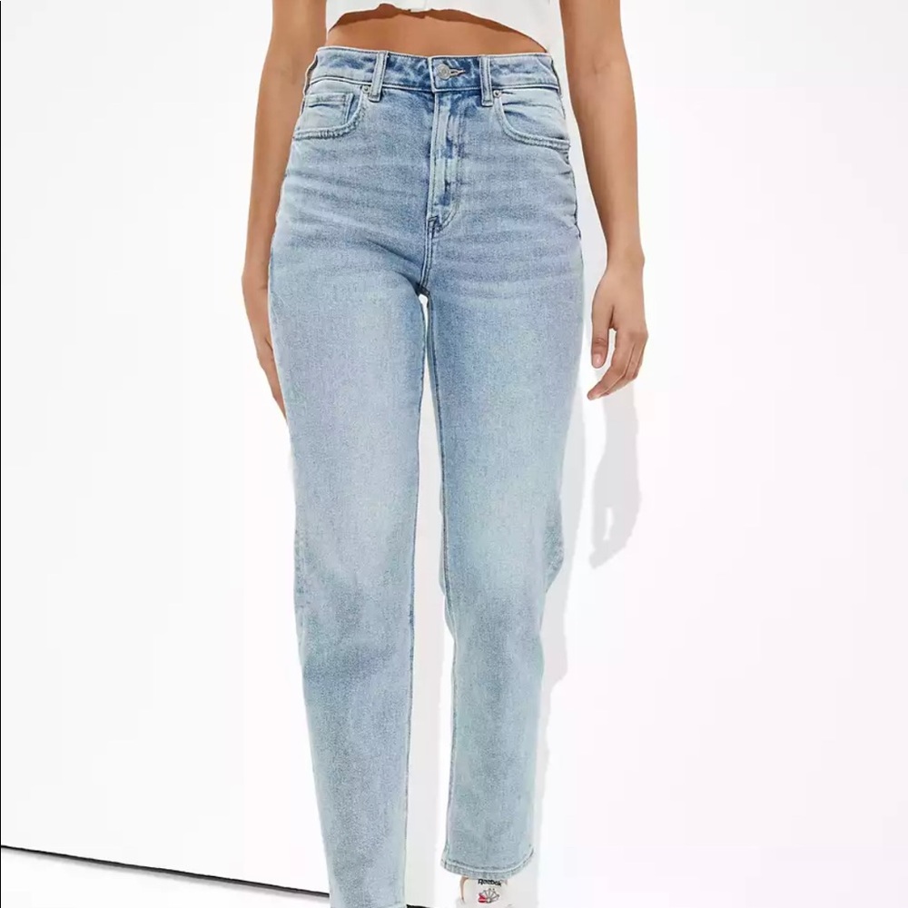 American Eagle Stretch Mom Straight Jeans